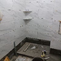 Работа с различными подложками и основаниями, включая бетонные, деревянные и комбинированные